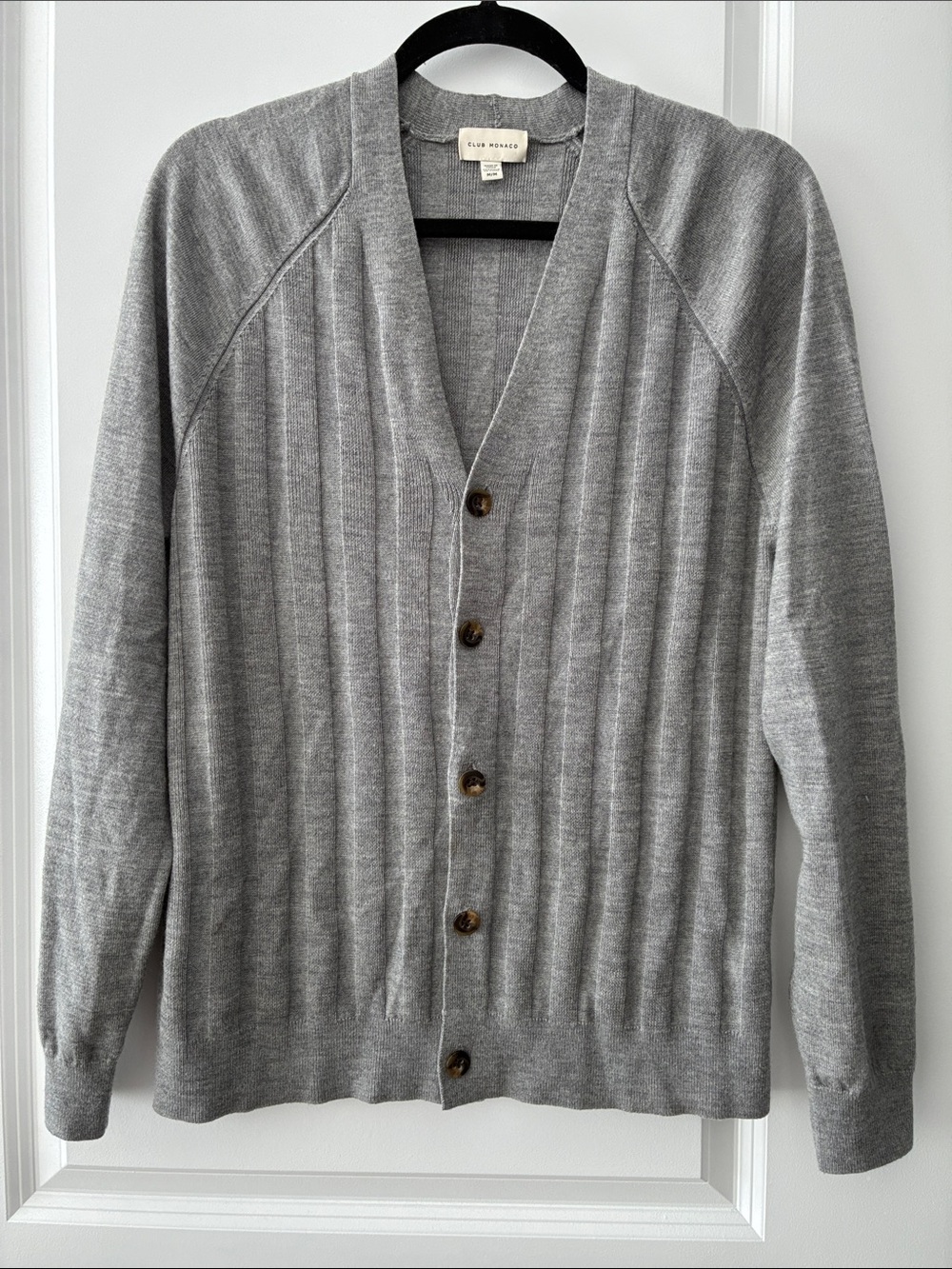 NWOT Club Monaco Size M 100% Extra Fine Merino Wool Ribbed Button-Up Cardigan